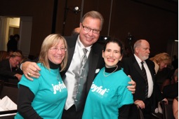Ron Jaworski with Cathy and Allison